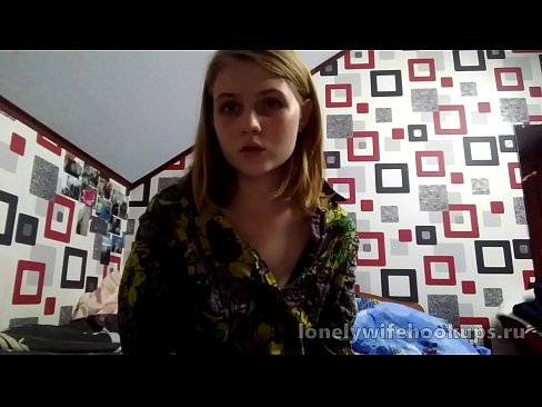 ❤️ 来自俄罗斯的年轻金发碧眼的学生喜欢更大的阴茎。 at porn zh-cn.freepornhdonlinegay.ru