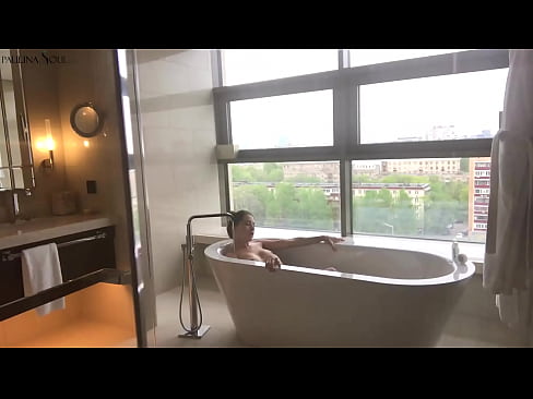 ❤️ 巨大的宝贝 激情地在浴室里撸起了她的阴部 at porn zh-cn.freepornhdonlinegay.ru